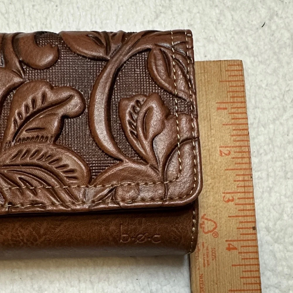 b.o.c Born Concept Millstone Deluxe wallet brown, floral-embossed faux leather